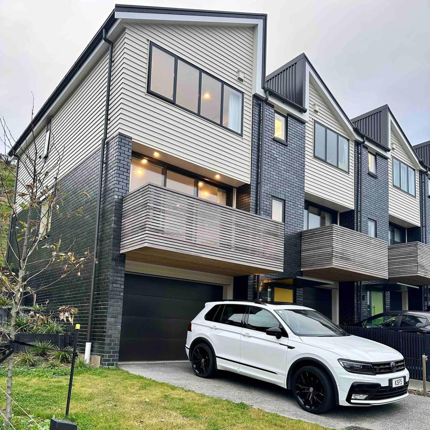 Whitby Townhouse Villa Porirua Esterno foto